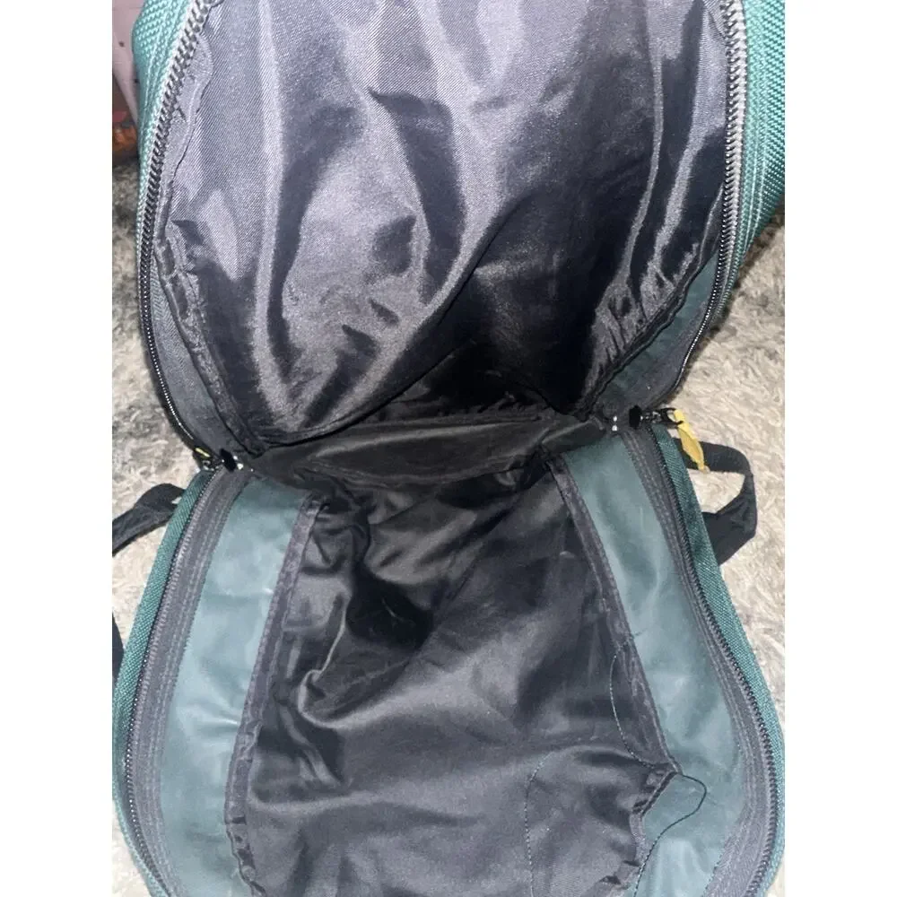 Vintage LL bean backpack Green And Yellow In Color